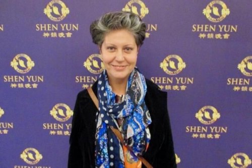 Ана Де Диос, актриса и инструктор йоги, на представлении Shen Yun в оперном театре Аллианз в Аргентине, 16 апреля 2017 года