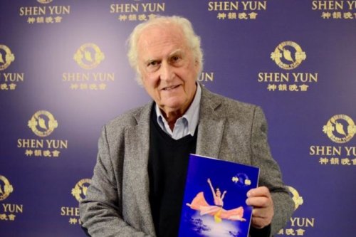 Фернандо Соланас, сенатор Аргентины, на представлении Shen Yun в оперном театре «Альянц» в Буэнос-Айресе (Аргентина), 15 апреля 2017 года